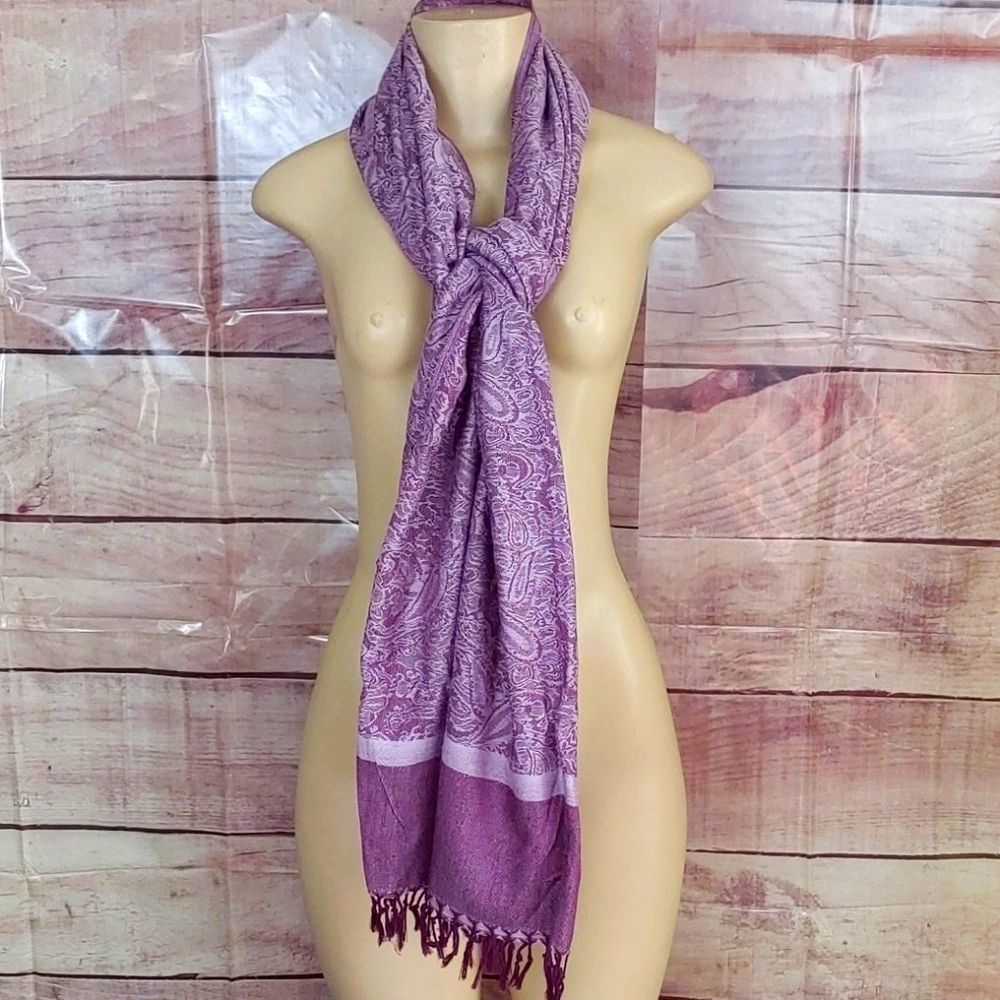 Stunning scarf ! - Picture 5 of 8